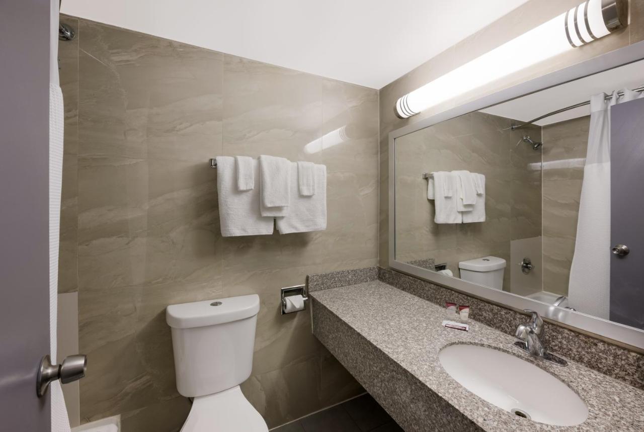 Essence Express Wayne Hotel Buitenkant foto